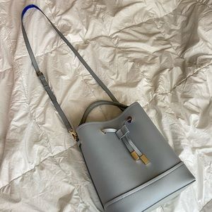 Forever 21 two tone crossbody bucket bag